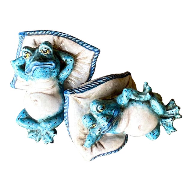 Vintage Italian Ceccarelli Hand Painted Frogs - a Pair For Sale