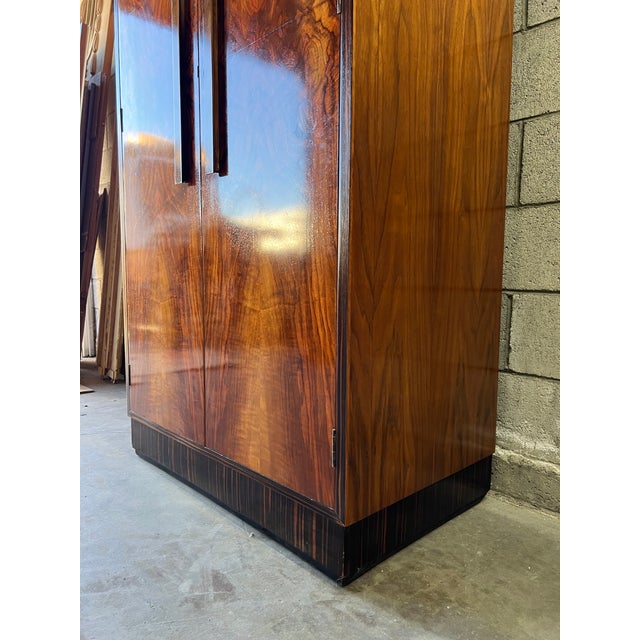 Exceptional Art Deco Petite Armoire in Bookmatched Flamed Walnut & Macassar Detailing For Sale - Image 11 of 15