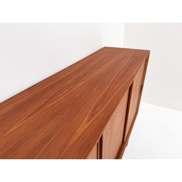 Wood Model 19 Sideboard by Gunni Omann for Omann Jun, Denmark, 1960s For Sale - Image 7 of 9