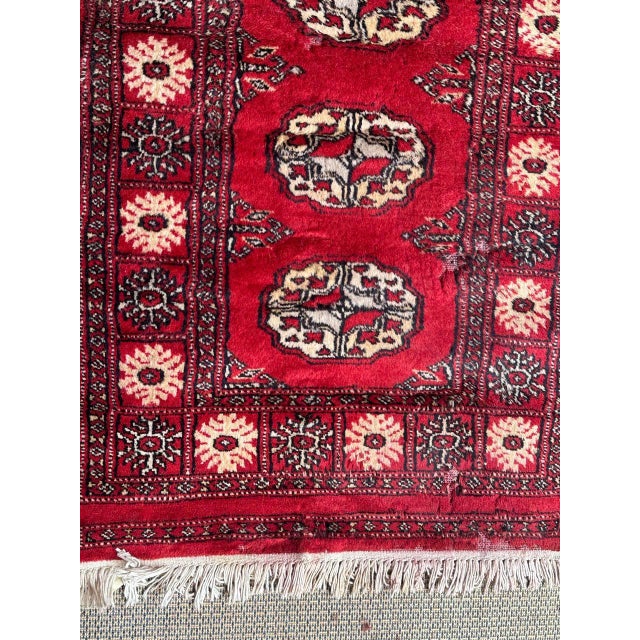 Small Vintage Pakistani Rug from Bobyrugs, 1980s For Sale - Image 4 of 16