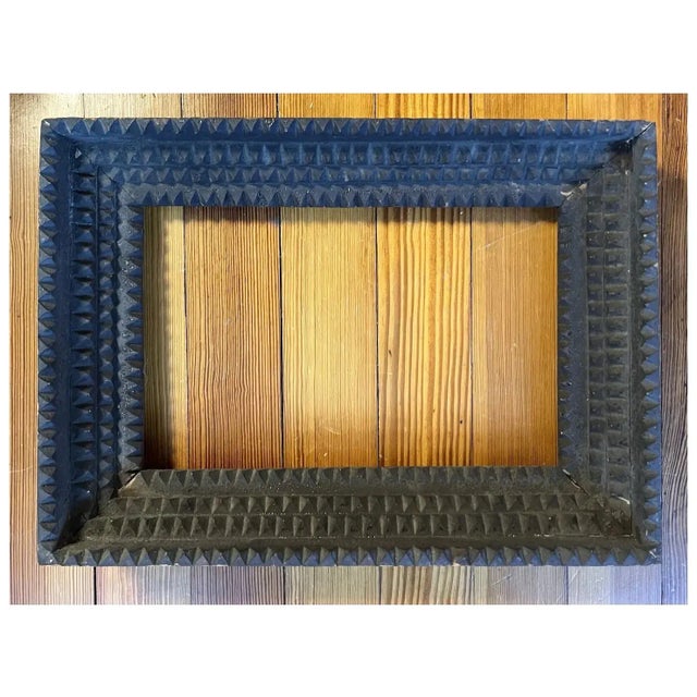 Brown Antique Early 20th Century American Tramp Art Carved Wooden Picture Frame For Sale - Image 8 of 15