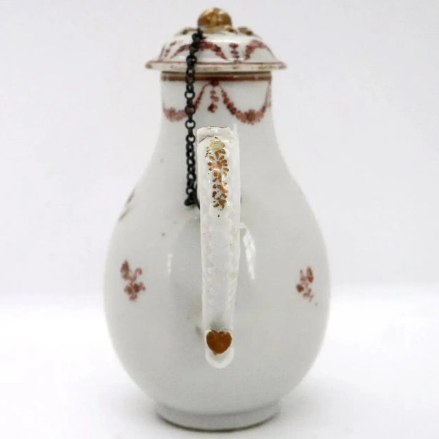 Chinese Export Iron Red and Gilt Porcelain Sparrow Beak Chained Lid Milk Jug For Sale - Image 4 of 10
