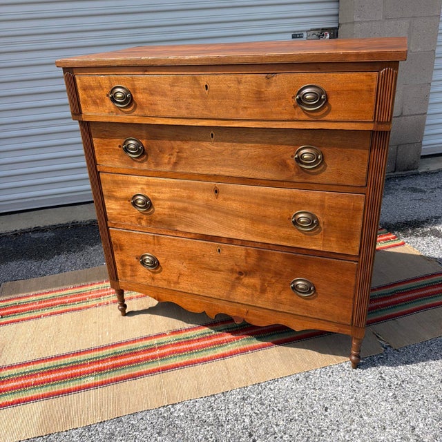 Antique Walnut Sheraton Chest of Drawers, Circa 1810-1820, Western Pennsylvania For Sale - Image 17 of 18