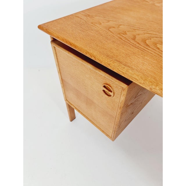 Vintage Danish Desk in Oak by Arne Vodder for GV Møbler, Denmark, 1960s For Sale - Image 18 of 18