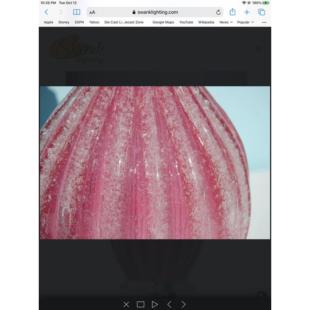 Mid-Century Modern 1960s Vintage Murano Glass Table Lamp in Raspberry Pink Ice by Galliano Ferro - a Single Lamp For Sale - Image 3 of 6