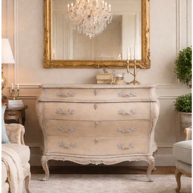 French Louis XV Style Pink Blush & Silver Gilt Serpentine Bombay Chest / Commode For Sale - Image 4 of 8