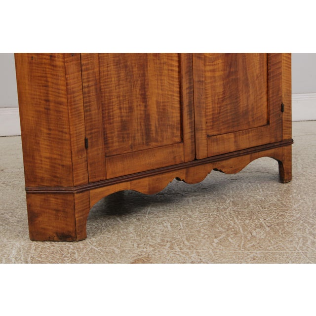 Brown American Early 17th C. Tiger Maple Corner China Cabinet For Sale - Image 8 of 14