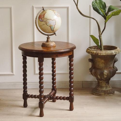 Round Oak Side Table, 1900 For Sale - Image 12 of 14