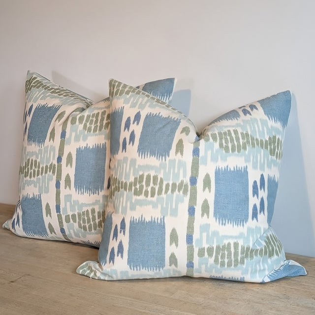 Traditional Cowtan & Tout Sarafan Warp Print in Delft - Pair of Double Sided For Sale - Image 3 of 6