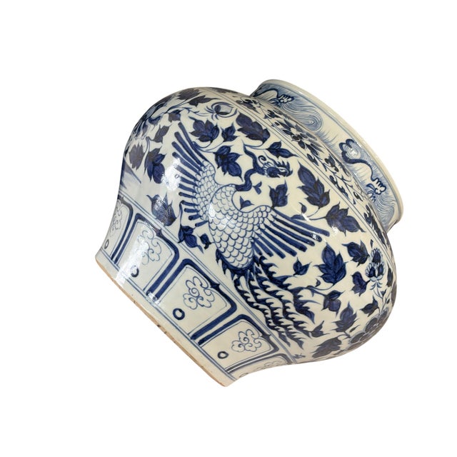Vintage Ming Style Chinoiserie Blue and White Vase 11" H For Sale - Image 9 of 12