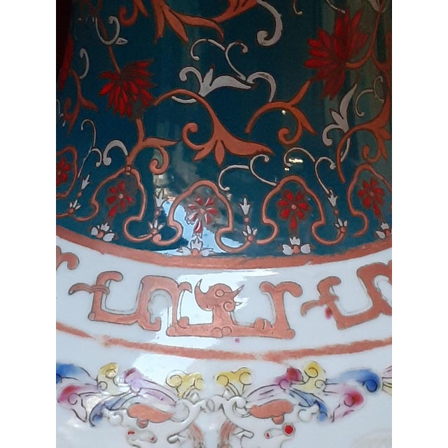 Vintage Chinese Porcelain Vase, 1950s For Sale - Image 13 of 17