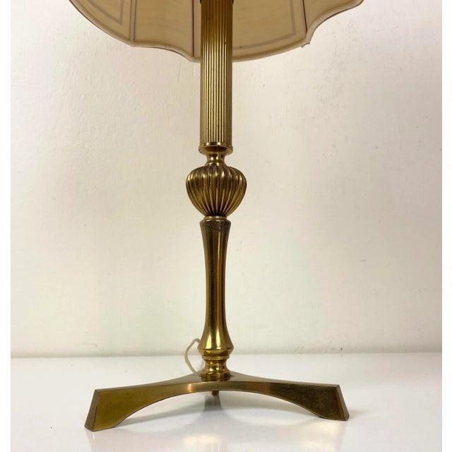French Brass Tripod Table Lamp, 1950s For Sale - Image 4 of 11