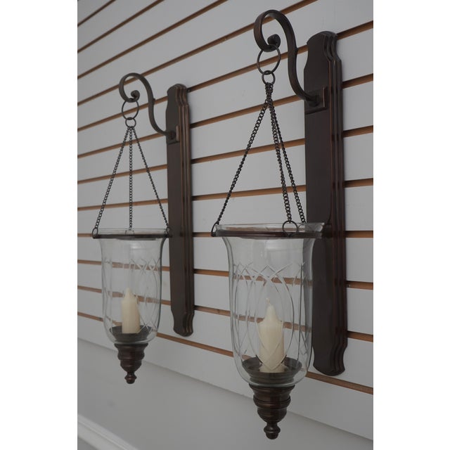 Age: Approx: 30 Years Old Details: High Quality Construction Traditional Style Quality Brass Or Bronze Etched Crystal...