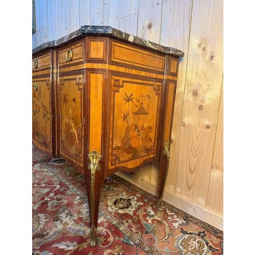Wood Transition Style Commode in Chinoiserie Marquetry For Sale - Image 7 of 10