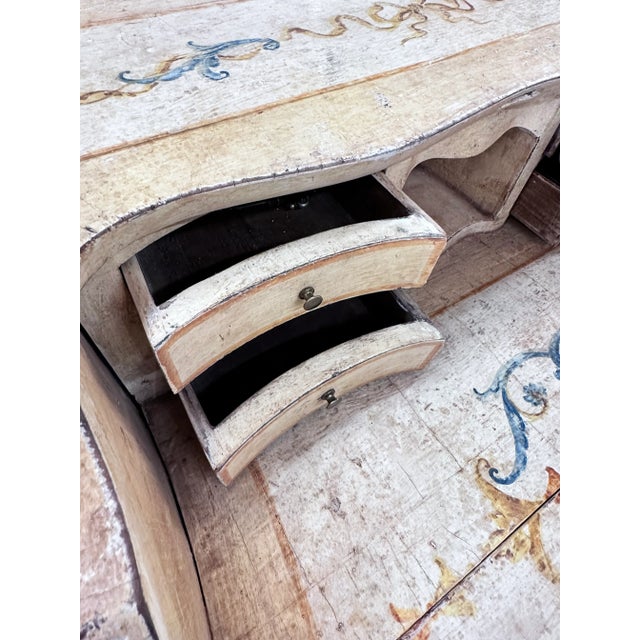 19th C. Italian Venetian Painted Secretary. For Sale In Atlanta - Image 6 of 13