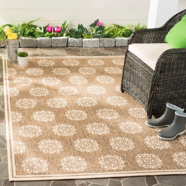 Shoreditch Indoor Outdoor Rug Beige & Cream 4'x6' | Chairish