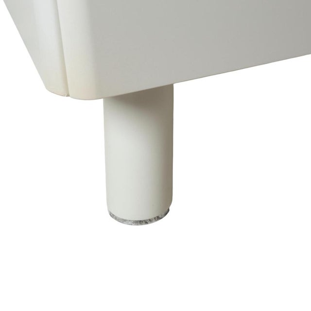 Minimalist Wooden Bed in White by Hülsta For Sale - Image 6 of 15