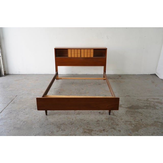 Hooker Furniture Mid-Century Modern Walnut & Cane Queen Headboard Bed Frame A classic Mid-Century Modern bed by Hooker,...