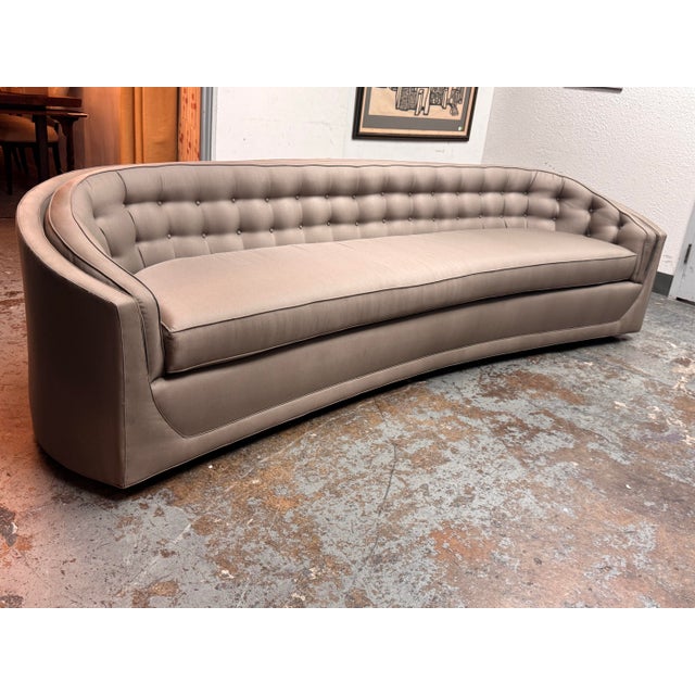 Modern Bespoke Curved Tufted Tuxedo Sofa For Sale - Image 3 of 12