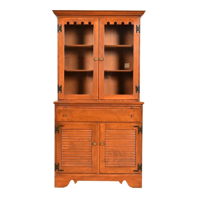 Ethan Allen American Colonial Solid Maple Breakfront Bookcase Cabinet, Circa 1960s For Sale