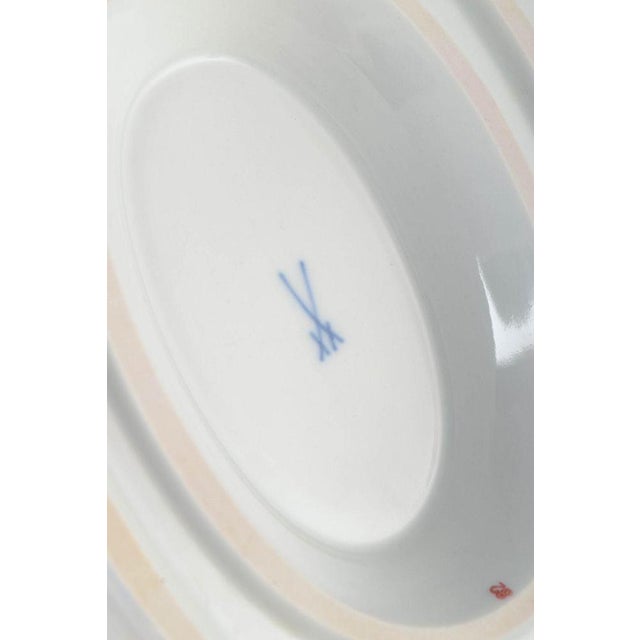 Porcelain Sauce Boat with Lilac Floral Motif from Meissen, Germany, 1930s For Sale - Image 4 of 5