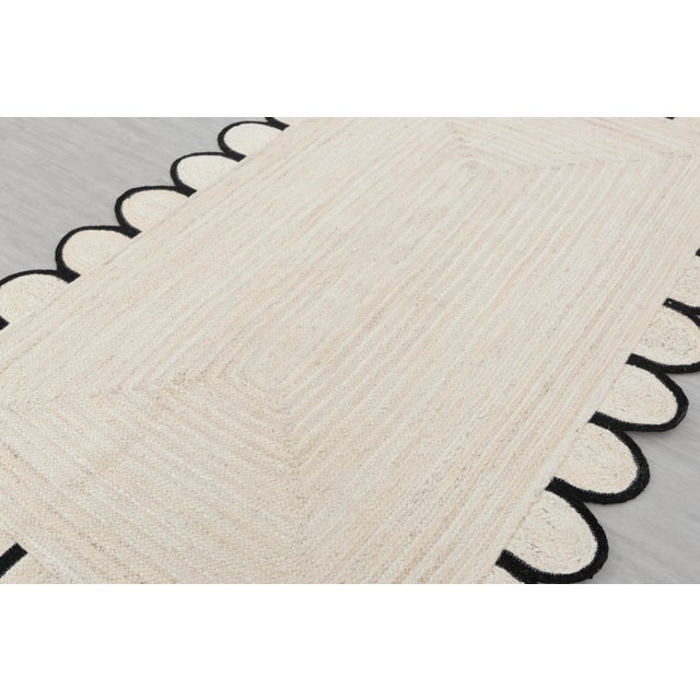 Black Scallop Edge With Solid White Jute Rug 2.5x8 Ft. For Sale - Image 4 of 12