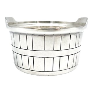 1970s Gorham Silver-Plated Bushel Barrel Form Tea Caddy Yc348 – Colonial Revival / Traditional / Americana For Sale