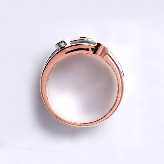 1990s Floating Diamonds Bezel Set 14 Karat Tri Gold 3 Row Ring Band Size 7.25 For Sale - Image 4 of 7