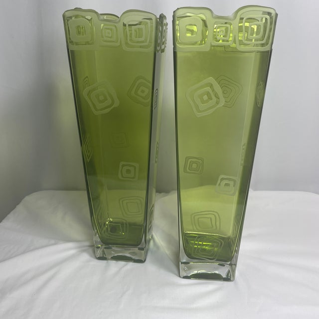 Pair of Vintage Vases on Green Glass For Sale In Miami - Image 6 of 10