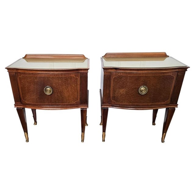 Mid-Century Italian Art Deco Style Nightstands in Walnut with Glass Tops, 1950s, Set of 2 For Sale - Image 11 of 11