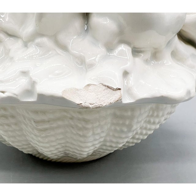 Italian White Ceramic Grape Tureen or Covered Bowl - Blanc De Chine - Mid Century, Neoclassical, Hollywood Regency For Sale - Image 9 of 18