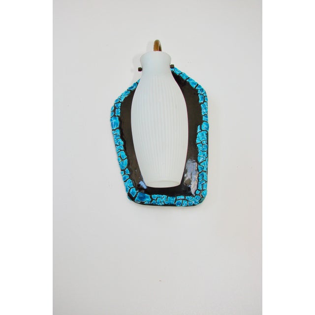 1960s Wall Lamp in Ceramic, Brass, and Glass 1960s For Sale - Image 5 of 9