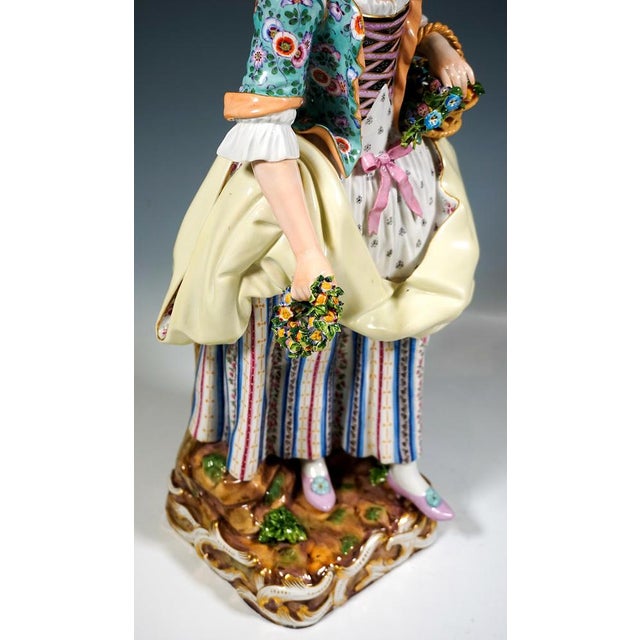 Blue Large Gardener Figurines attributed to Kaendler & Schoenheit for Meissen, 1860s, Set of 2 For Sale - Image 8 of 17