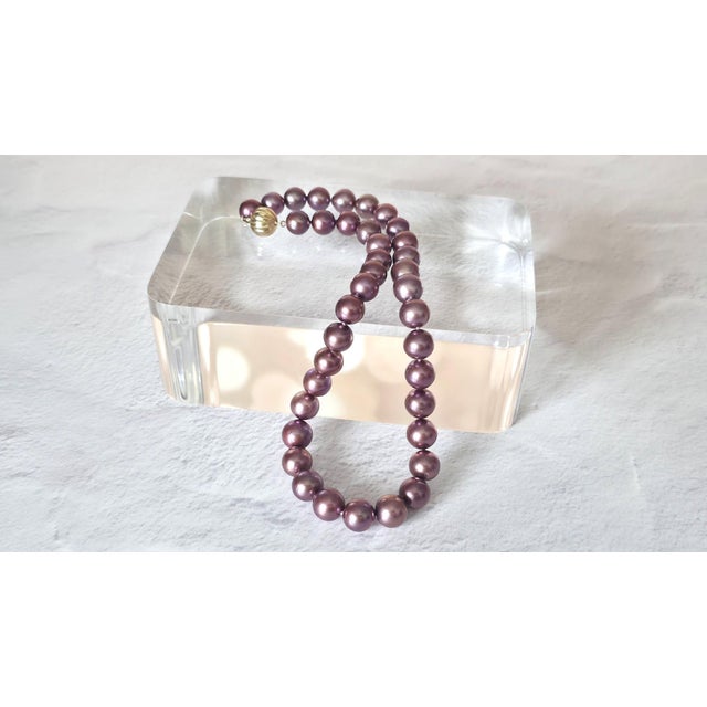 Genuine Edison Freshwater Pearl Necklace With 14k Gold Clasp For Sale - Image 11 of 12