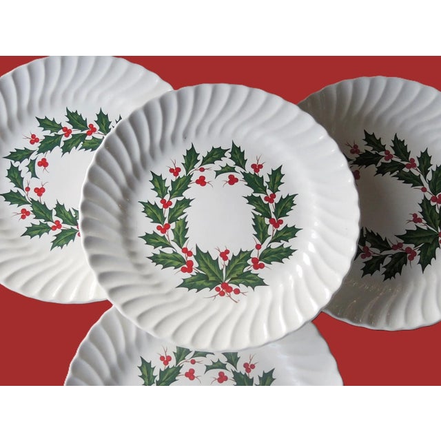 Vintage Set of Christmas China - 24 Pieces For Sale In New York - Image 6 of 16