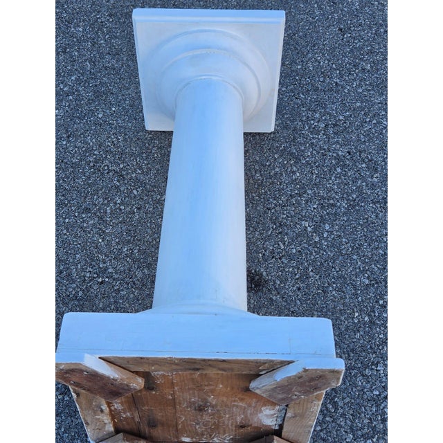 19thc American Victorian Pedestal Pine Painted White, Very Strong. For Sale - Image 12 of 14