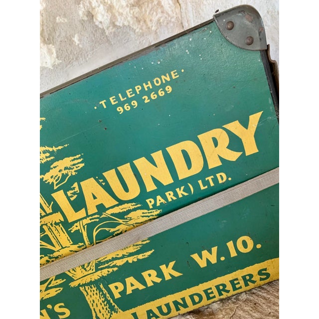Green Early 20th Century Vintage English Laundry Mailing Box For Sale - Image 8 of 12