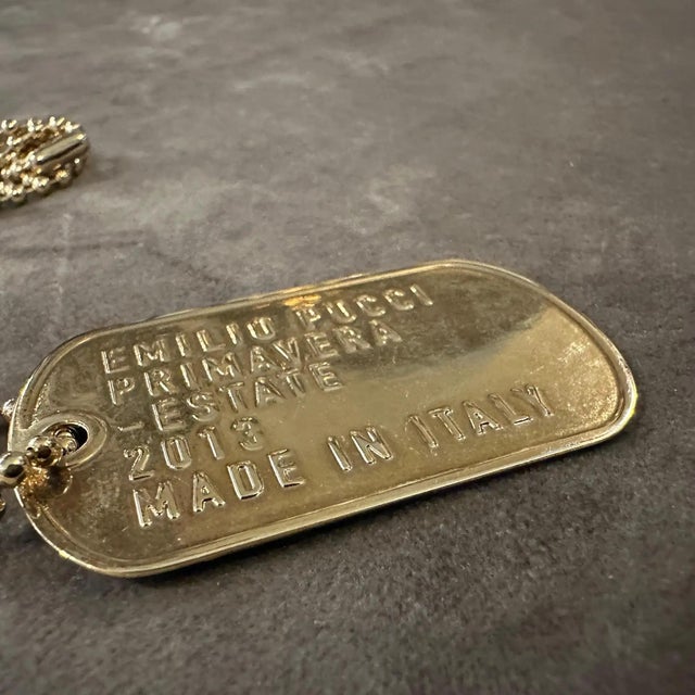 Gold A 2013 Statement Emilio Pucci Primavera Estate Chain With Medallion For Sale - Image 8 of 8