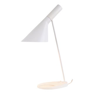 White AJ Table Lamp by Louis Poulsen for Arne Jacobsen, 1957 For Sale