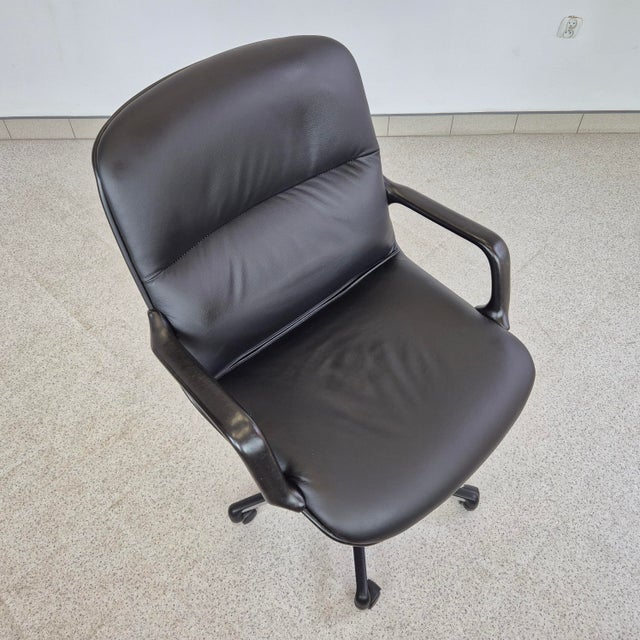 Leather Executive Chair by Charles Pollock for Comforto, 1970s For Sale - Image 11 of 12