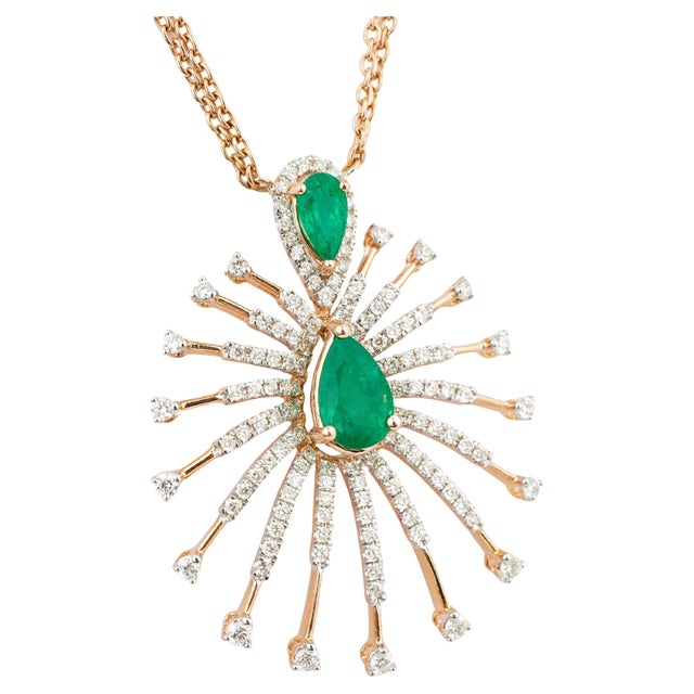 Natural emerald 1.87cts & diamond 1.34cts pendant in 18k gold For Sale In New York - Image 6 of 18