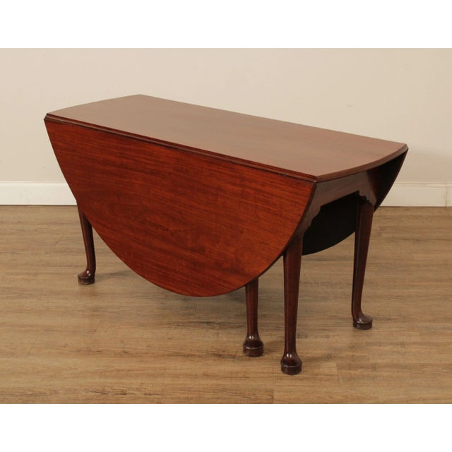Wood Antique Queen Anne Style Mahogany Gate-Leg Drop-Leaf Dining Table For Sale - Image 7 of 13