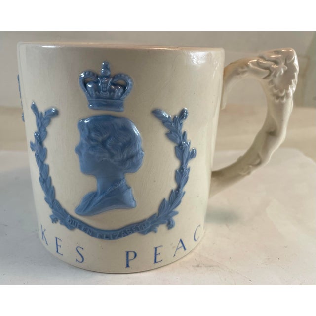 White Wedgewood Friendship Makes Peace 1939 w.h. Plummer Co Commemorative #164 of 3000 For Sale - Image 8 of 12