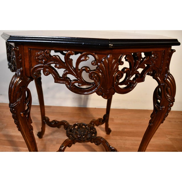 1920s 1920 Antique French Louis XV Walnut & Satinwood Inlay Center Table / Side Table For Sale - Image 5 of 12