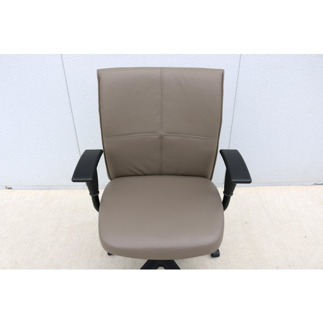 Steelcase Turnstone Jacket Ergonomic Executive Desk Chair in Taupe Leather, New For Sale - Image 9 of 18