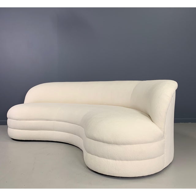 Mid-Century Modern Mid Century Modern Large Kidney Bean Curved Sofa Weiman Style in Textured Velvet For Sale - Image 3 of 10