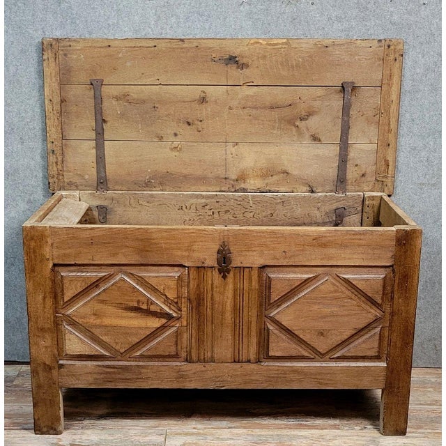 Large Louis XIV Chest in Oak For Sale - Image 6 of 8