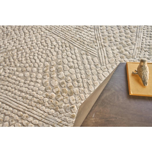 2020s Exquisite Rugs Overture Handmade New Zealand Wool & Bamboo Silk Beige Rug-9'X12' For Sale - Image 5 of 7