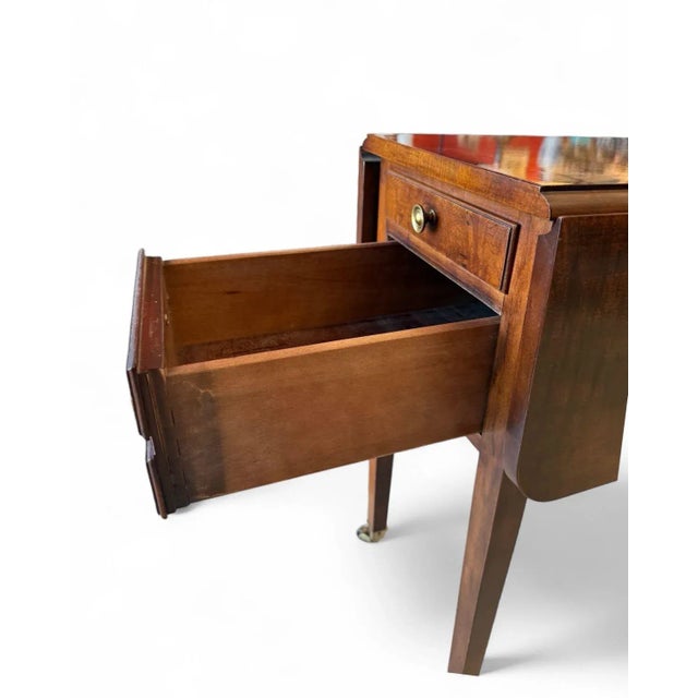 1980s Vintage Henredon Pembroke Table Aston Court, Drop Leaf For Sale - Image 11 of 16