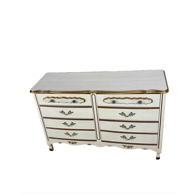 Vintage French Provincial Six-Drawer Dresser in Cream and Gold With Louis XV Details For Sale - Image 9 of 17
